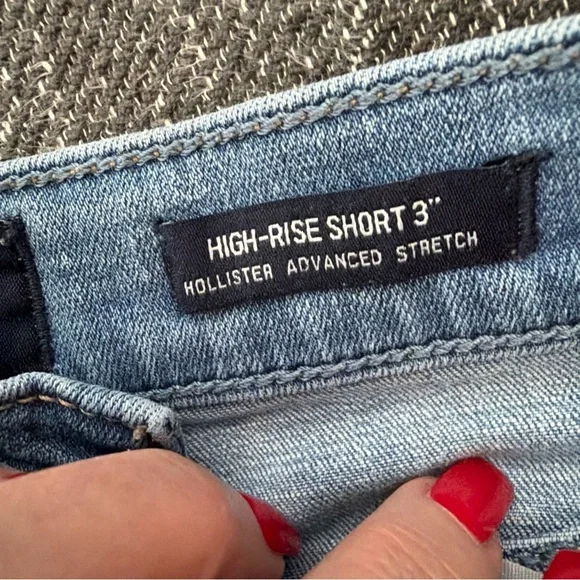 Hollister Denim Blue size 5 W 27 Hi Rise 10”Shortie 3” Blue Denim Stretch Shorts - Picture 3 of 6